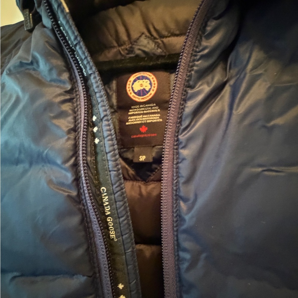 Canada Goose Navy Blue Women's Puffer Jacket - Picture 5 of 5